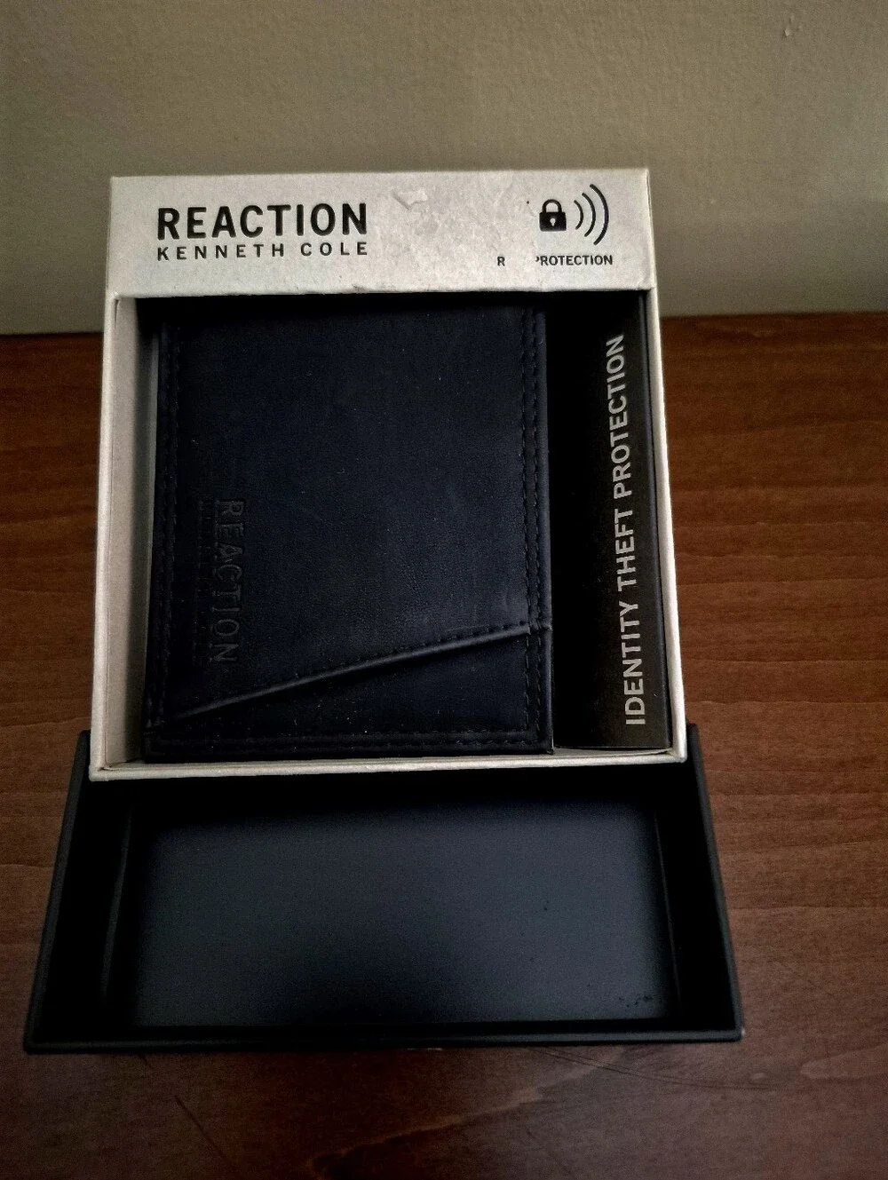 Black Leather Card & Key Wallet